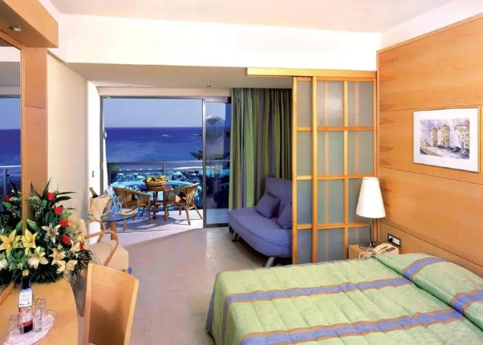 Calypso Beach Hotel