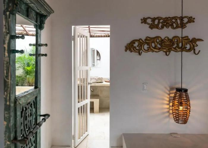 Isla Rosa Boutique by NOMAD GURU