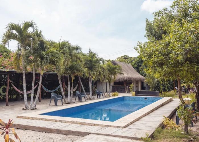 AMALIFE Beach Club & Hotel