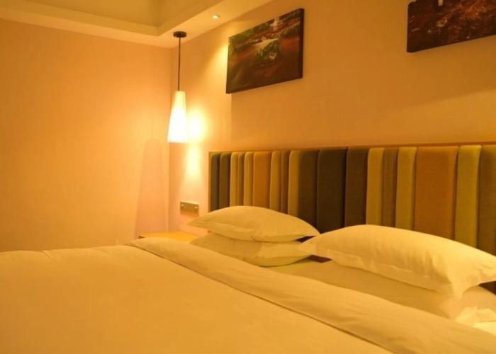 GreenTree Eastern Bijie Qixingguan Zhaoshanghuayuan Hotel