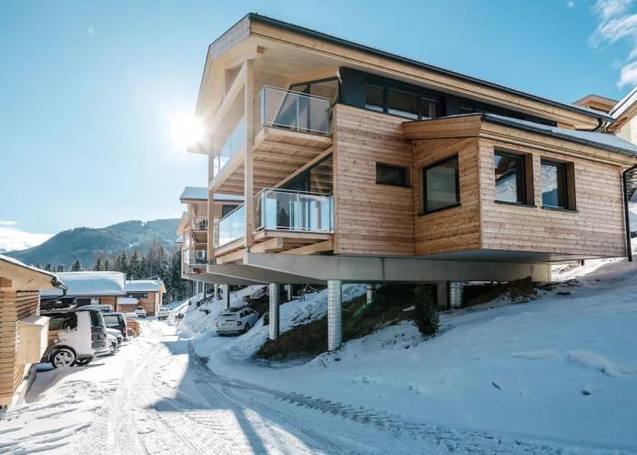 Chalet With Panoramic Sauna