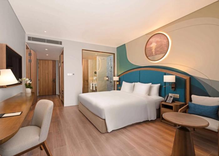 Wyndham Garden Sonasea Van Don