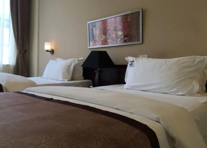 Royal Grand Hotel