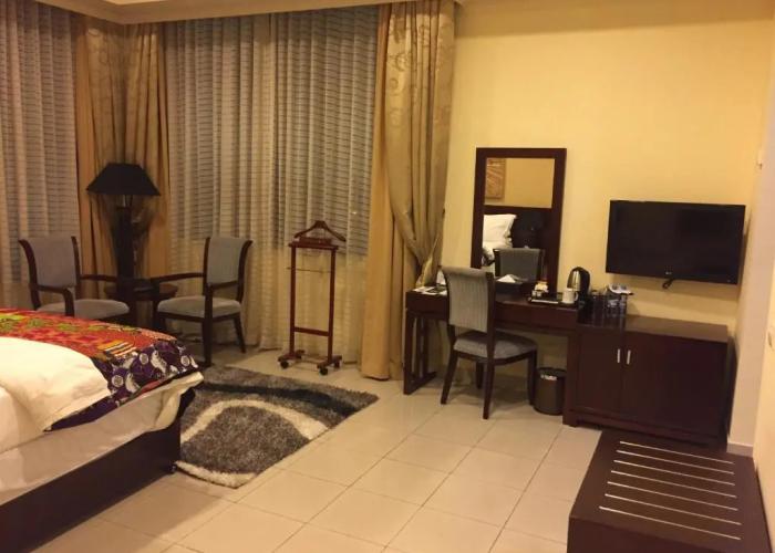 Royal Grand Hotel