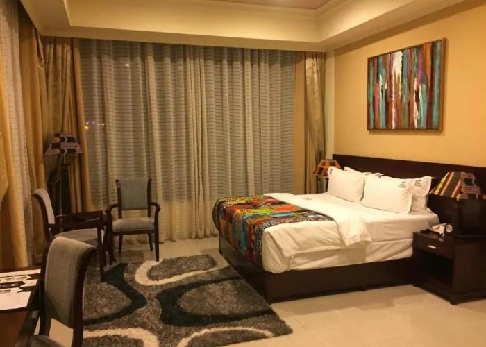Royal Grand Hotel
