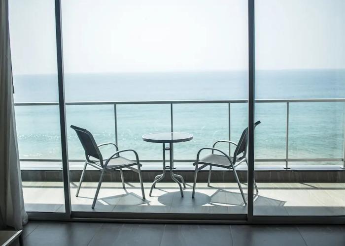 Waves Luxury Apartments