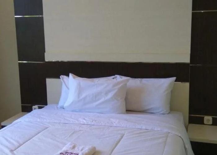 Galaxy Inn Hotel Baubau