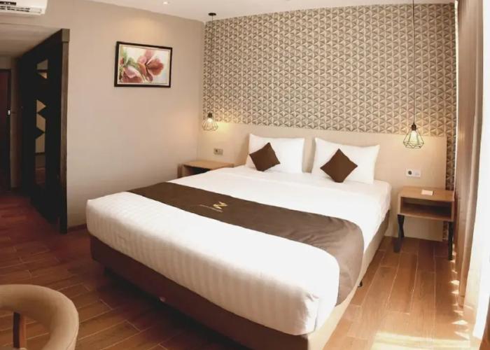 Zenith Premiere Hotel Baubau