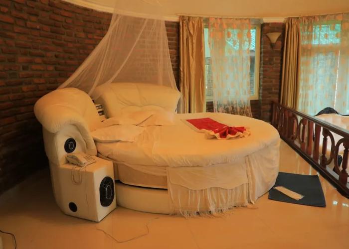 Lewi Resort and Spa