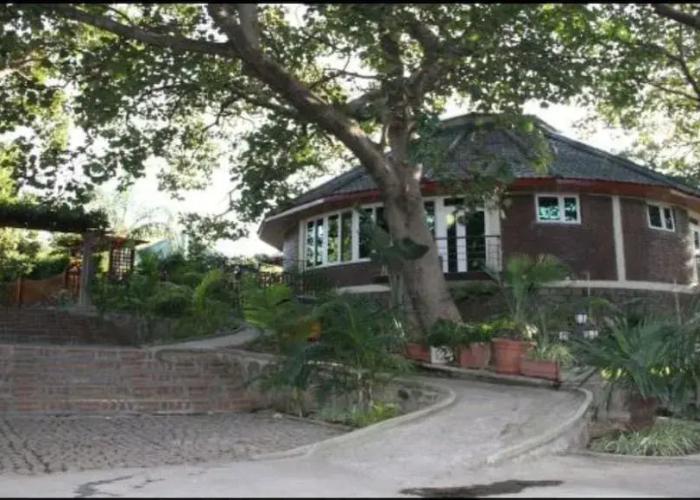 Lewi Resort and Spa