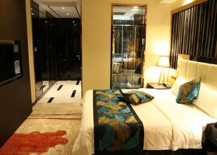Sweet World Hotel (Foshan Jihuayuan, Zumiao)