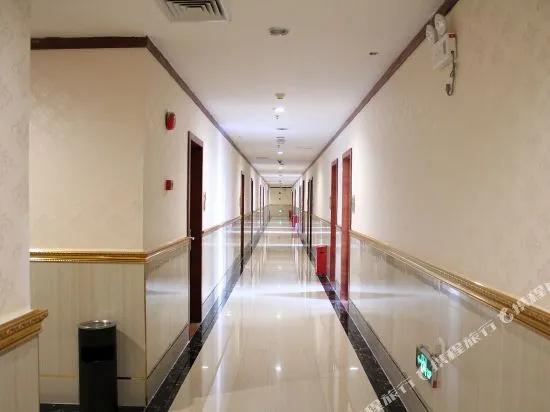 Jinshunda Hotel (New DNA Store, Kuiqi Road Subway Station, Foshan)
