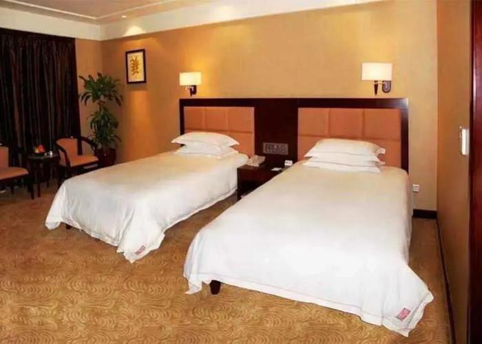 Dong Cheng Hotel