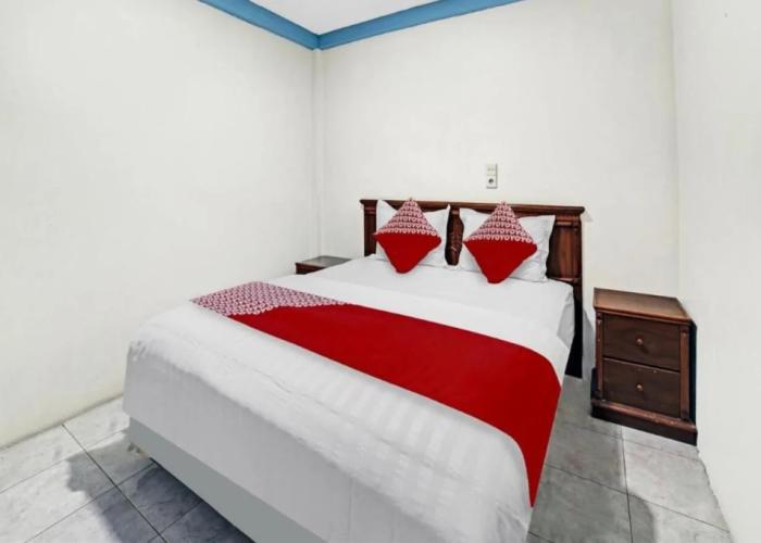 OYO 90487 Wisma Kuta Karang Baru