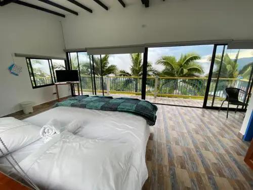 Cabañas y Flores Finca Hotel