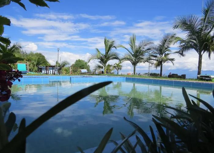 Cabañas y Flores Finca Hotel