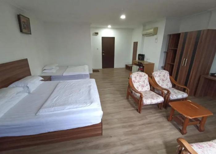 Oriental Hotel
