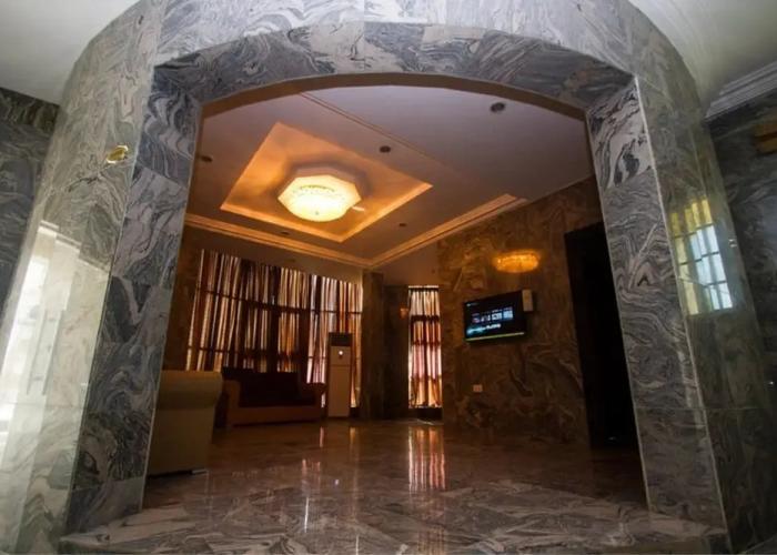 Babale Suites