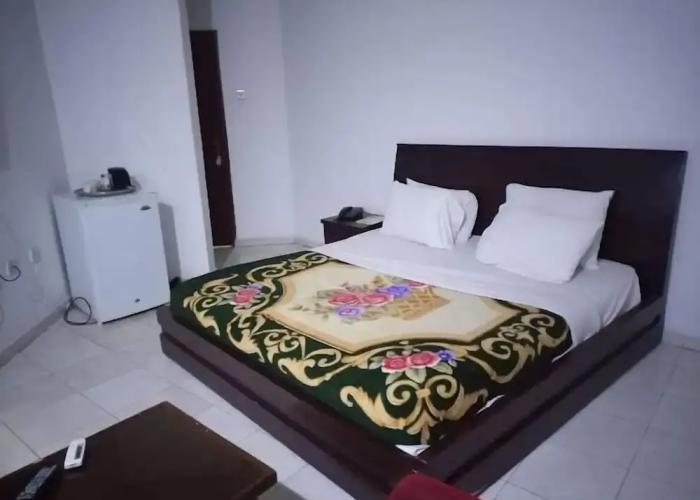 Quintessential Hotel & Suites by Badala