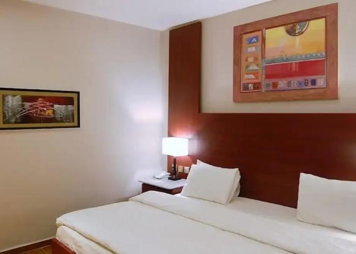 Continental Hotel by R&K Suites