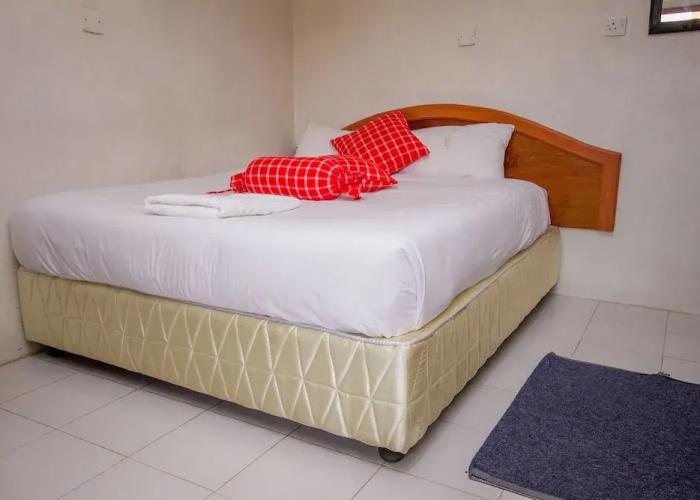 Sunshine Hotel Tengecha