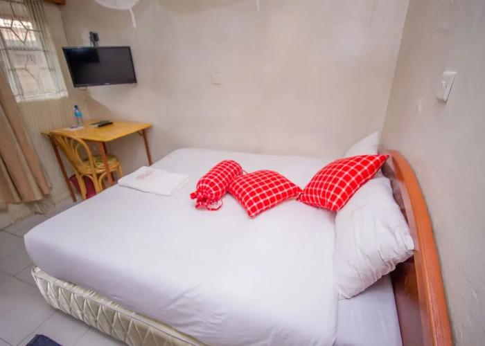 Sunshine Hotel Tengecha