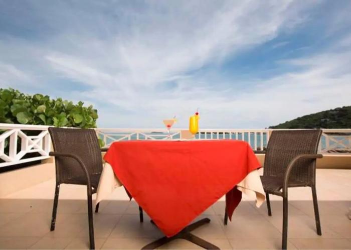 Maria's By the Sea Hotel