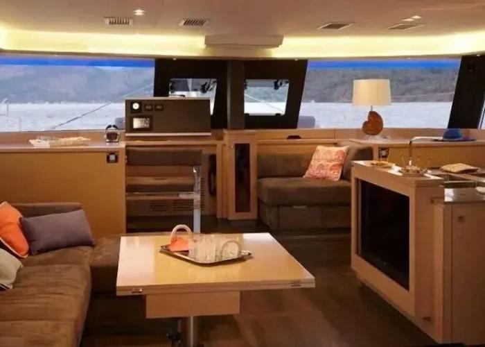 Dream Yacht Charter Private Crewed Yacht