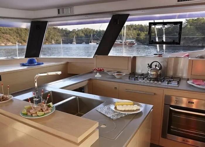 Dream Yacht Charter Private Crewed Yacht