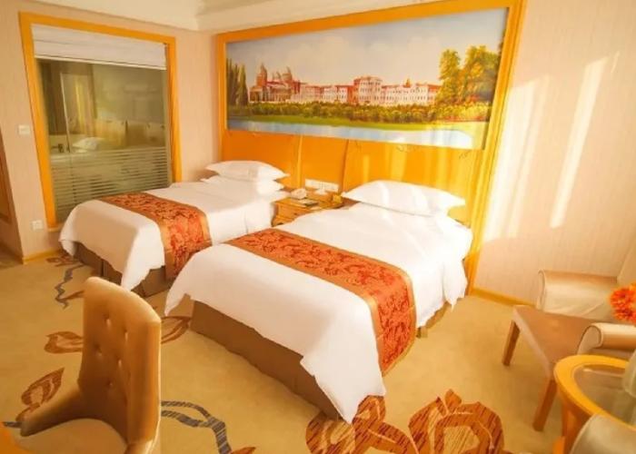 Vienna International Hotel (Jingzhou Xintiandi)