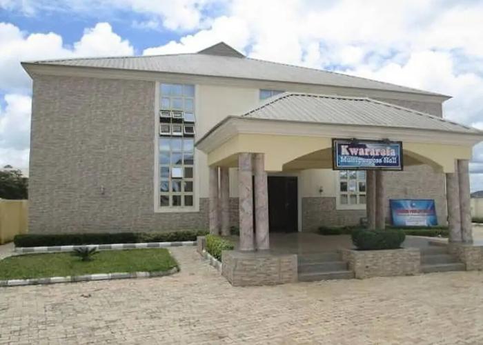 Elim Top Suites