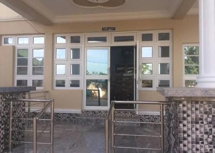 Santarosa Suites & Bar