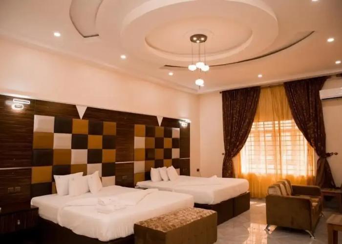 Crispan Suites And Event Center