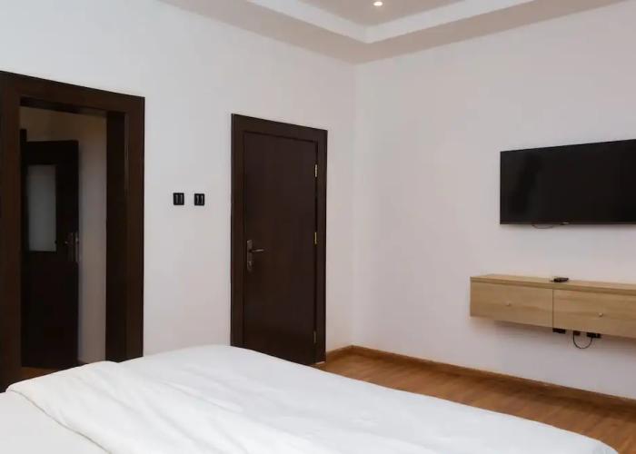 Shartell Villa Jos