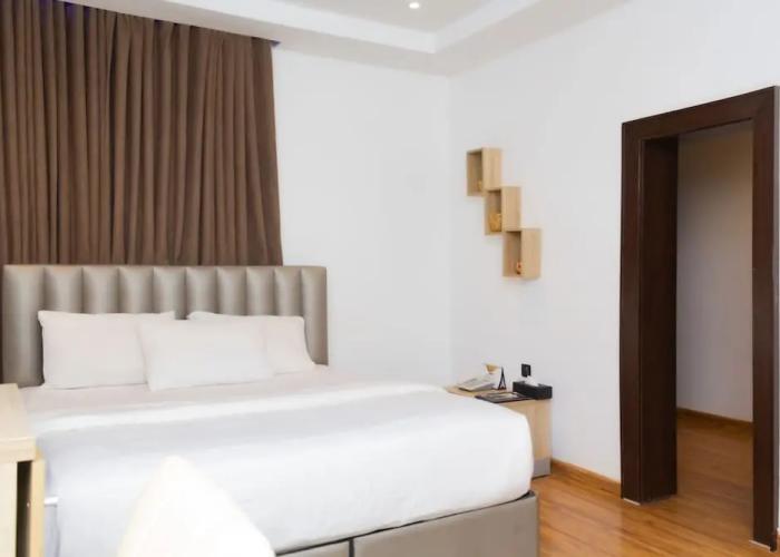 Shartell Villa Jos