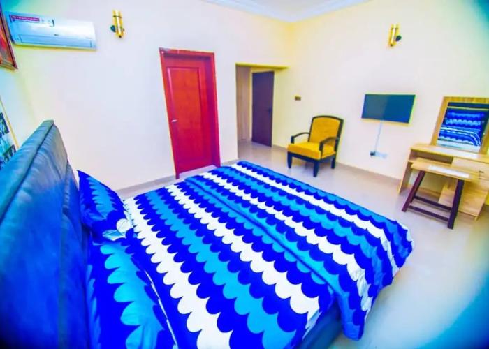 MNS Resort Rayfied