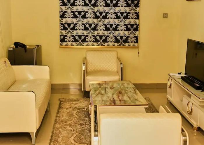 MNS Resort Rayfied