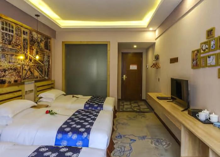 Zhaxi Zhuomu Hotel