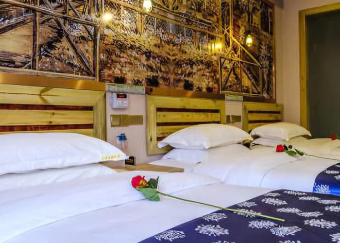 Zhaxi Zhuomu Hotel