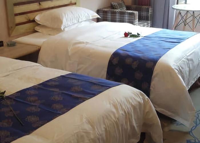 Zhaxi Zhuomu Hotel