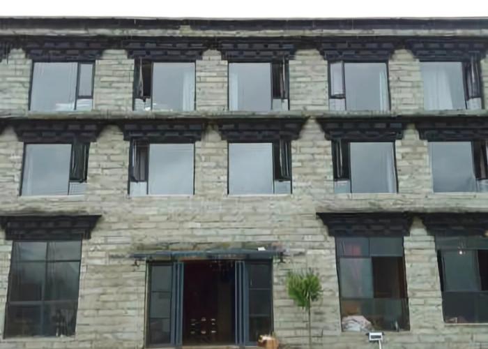 Zhaxi Zhuomu Hotel