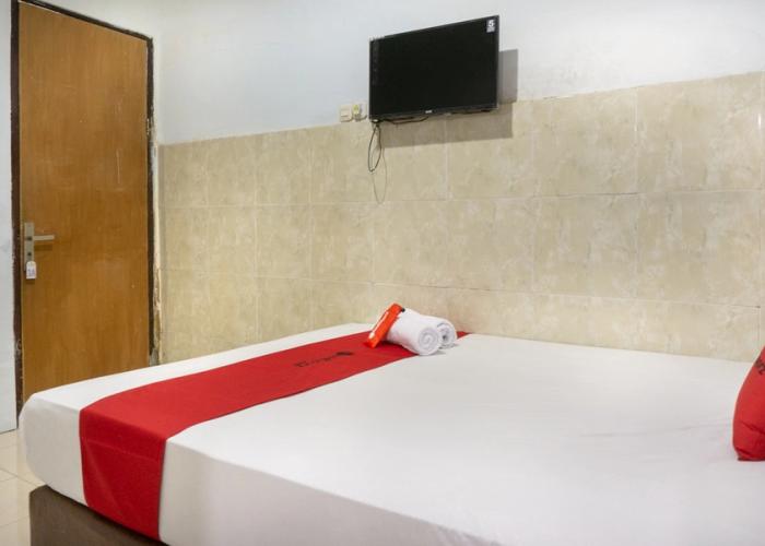 RedDoorz @ Hotel Surabaya Sumenep