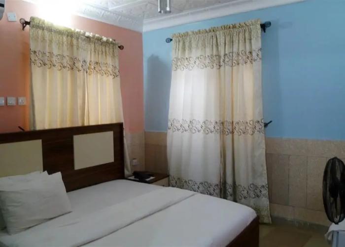 Orange Groove Hotel