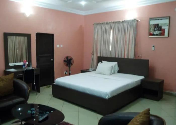 Orange Groove Hotel