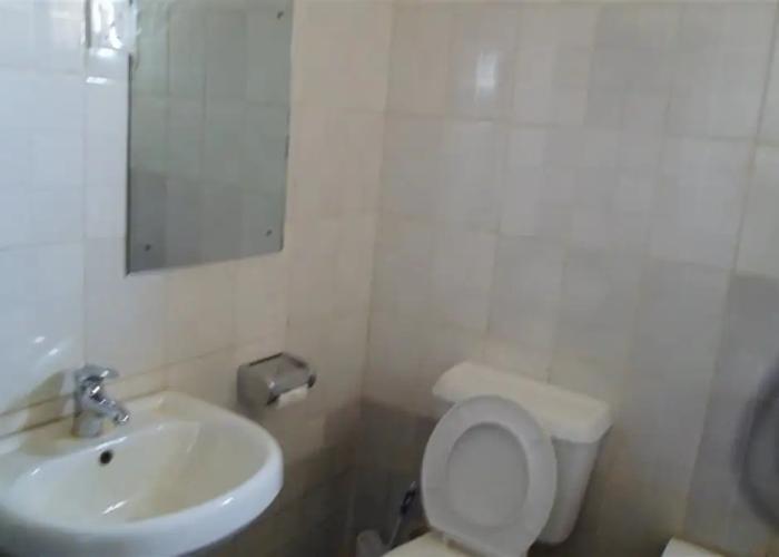 Orange Groove Hotel