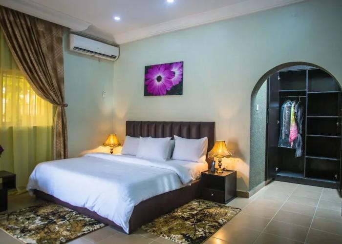 Twenty Hotel