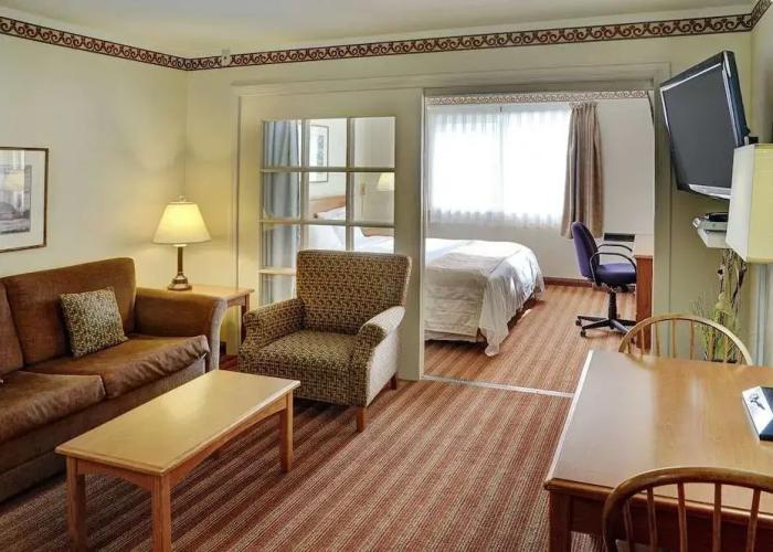 Lakeview Inns & Suites - Brandon