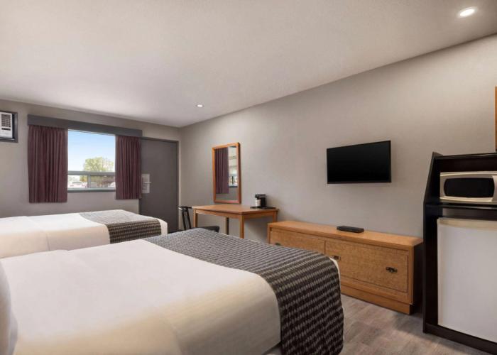 Travelodge by Wyndham Brandon