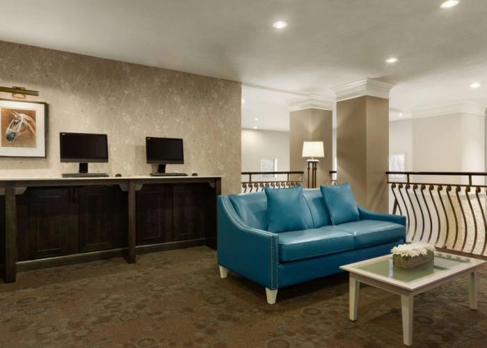 Days Inn & Suites by Wyndham Brandon