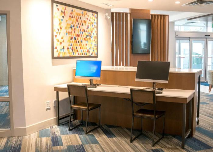 Holiday Inn Express & Suites Brandon by IHG